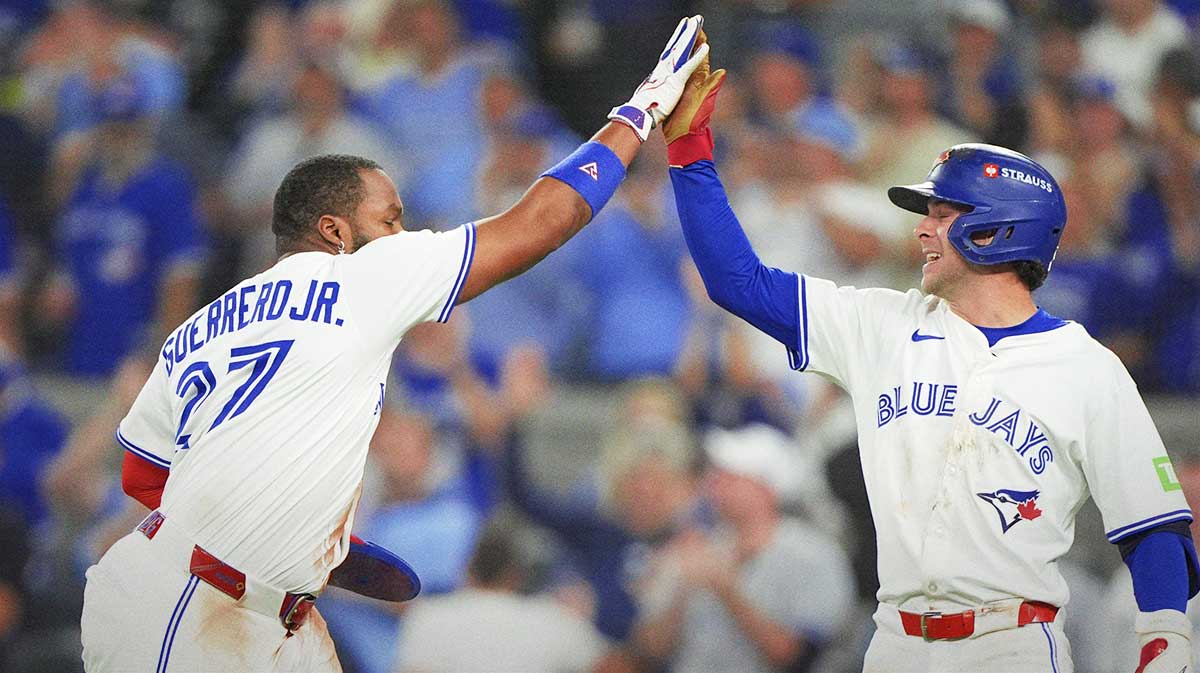 Blue Jays’ Vladimir Guerrero Jr. and Ernie Clement join exclusive MLB postseason club