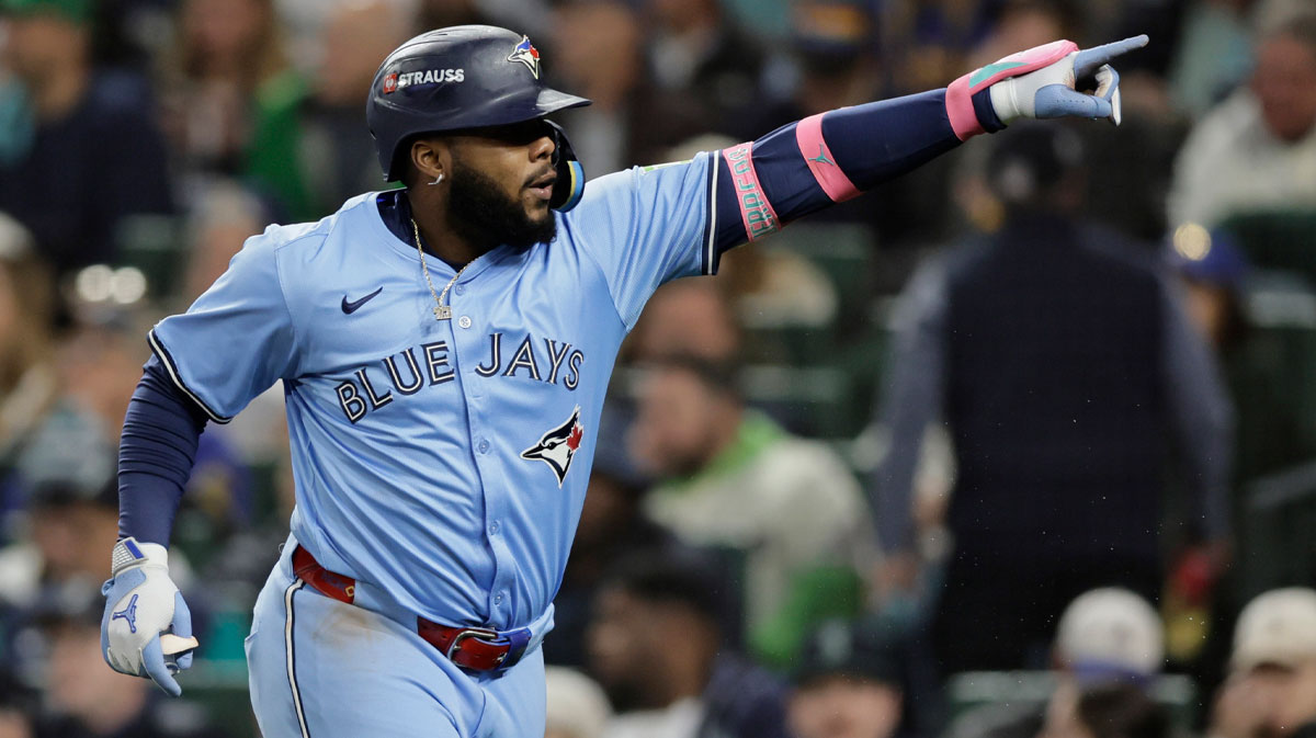 https://wp.clutchpoints.com/wp-content/uploads/2025/10/Blue-Jays-Vlad-Guerrerro-Jr-vs-Mariners-ALCS.jpg