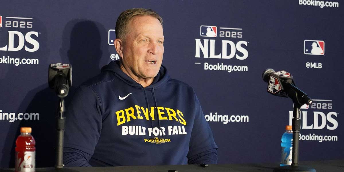 Pat Murphy admits Wrigley Field crowd got to Brewers in Games 3 and 4