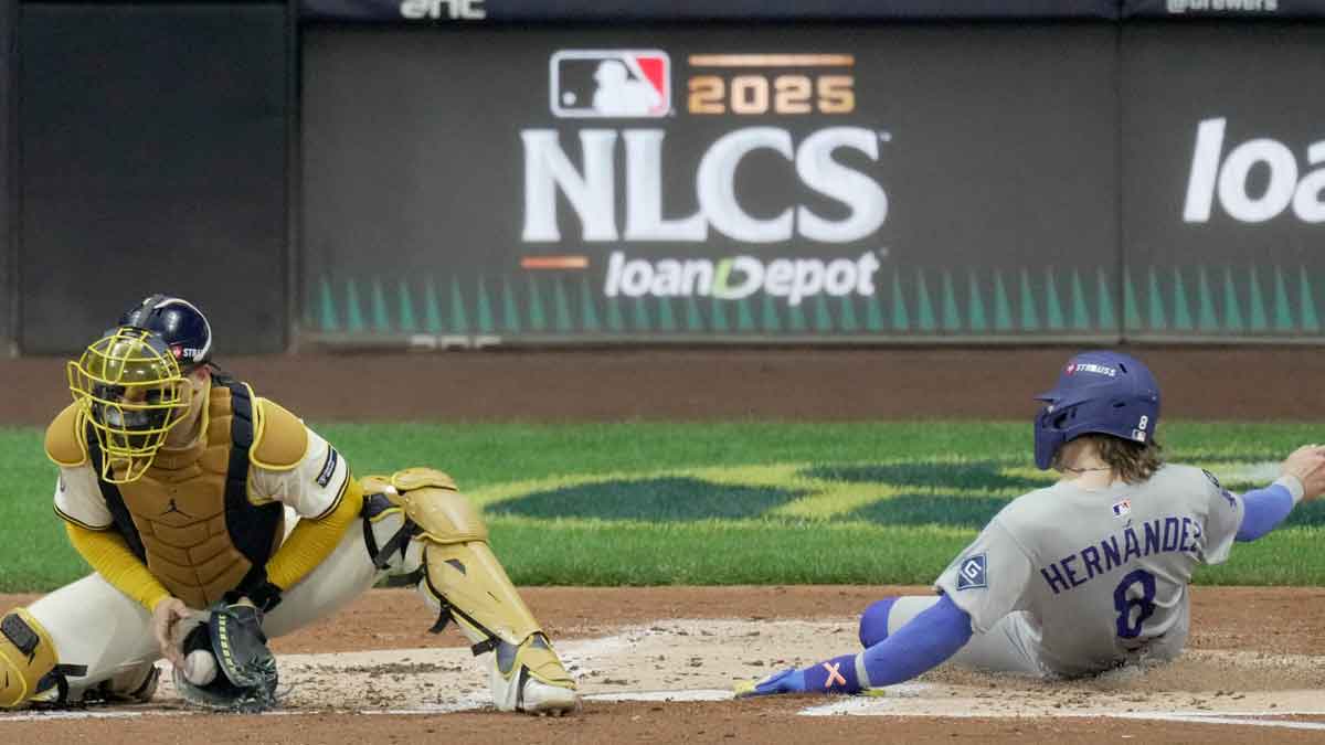 Brewers fans are falling apart with reactions to Game 2 NLCS loss