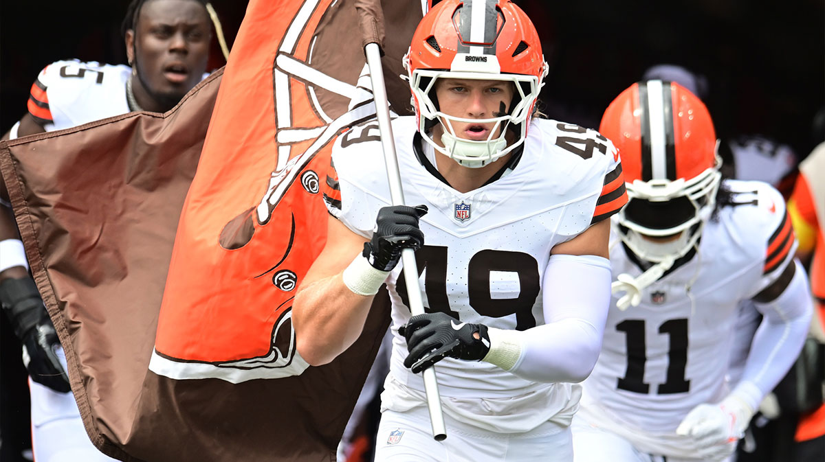 Cleveland Browns rookie linebacker Carson Schwesinger (49) leads the team onto the field before the game between the Browns and the Los Angeles Rams at Huntington Bank Field.
