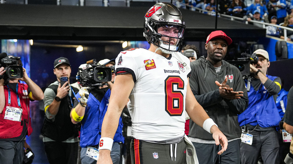 Tampa Bay Buccaneers quarterback Baker Mayfield (6) takes the field for warm up at Ford Field in Detroit on Monday, Oct. 20, 2025.