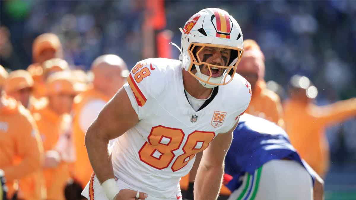 Tampa Bay Buccaneers tight end Cade Otton (88) reacts after making a catch against the Seattle Seahawks during the first half at Lumen Field.