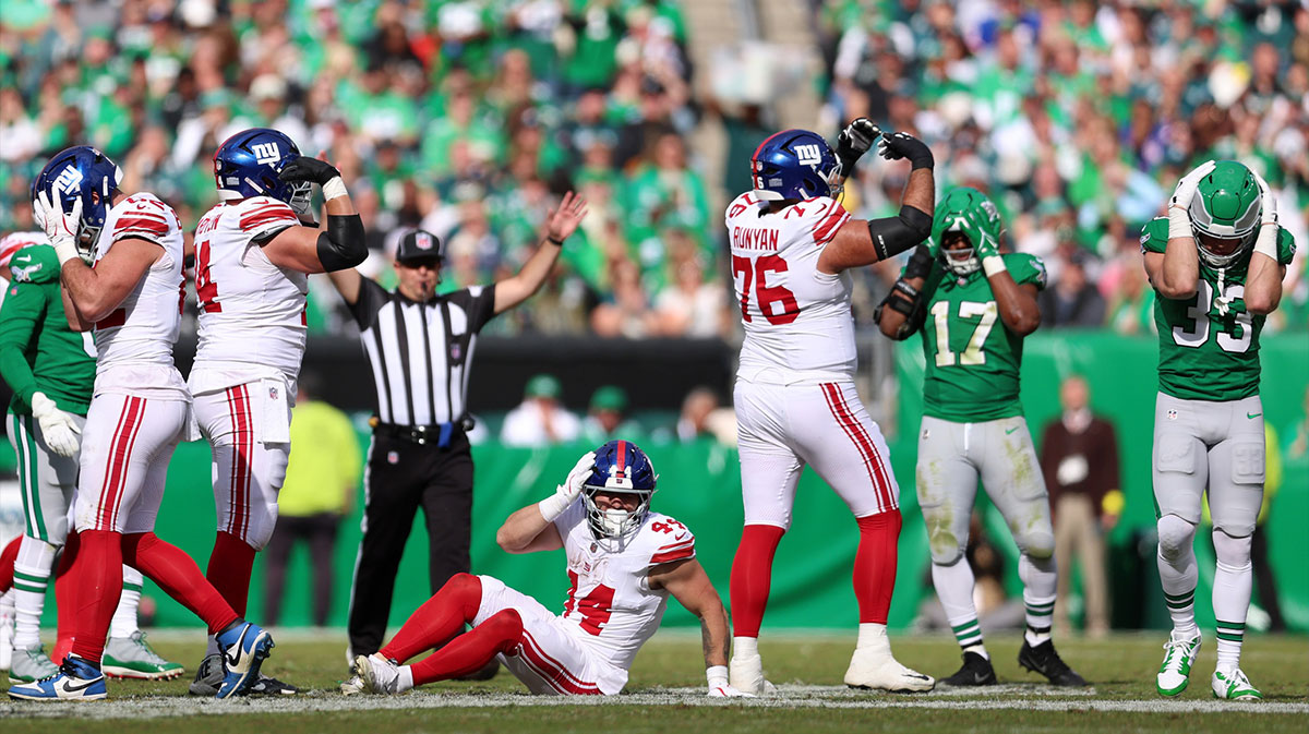 New York Giants running back Cam Skattebo (44) reacts after an injury on a play against the Philadelphia Eagles in the second quarter at Lincoln Financial Field.