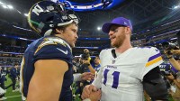 Vikings news: Carson Wentz defends decision to play through shoulder injury vs. Chargers