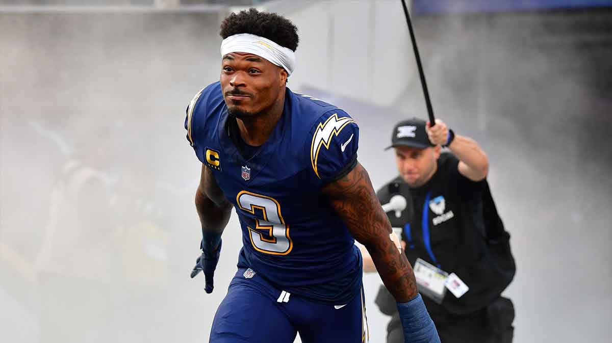 Los Angeles Chargers safety Derwin James Jr. (3) takes the field before the game against the Minnesota Vikings at SoFi Stadium.