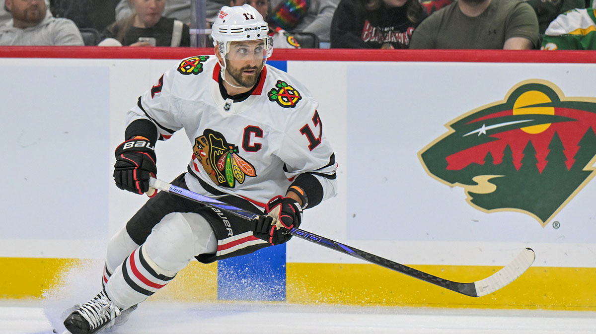 Chicago Blackhawks forward Nick Foligno (17) follows the play against the Minnesota Wild during the third period at Xcel Energy Center.