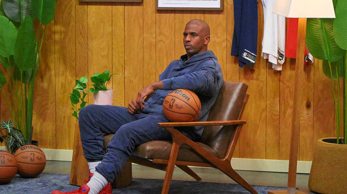 Los Angeles Clippers guard Chris Paul (3) poses for a merchandise shoot during media day at Intuit Dome.