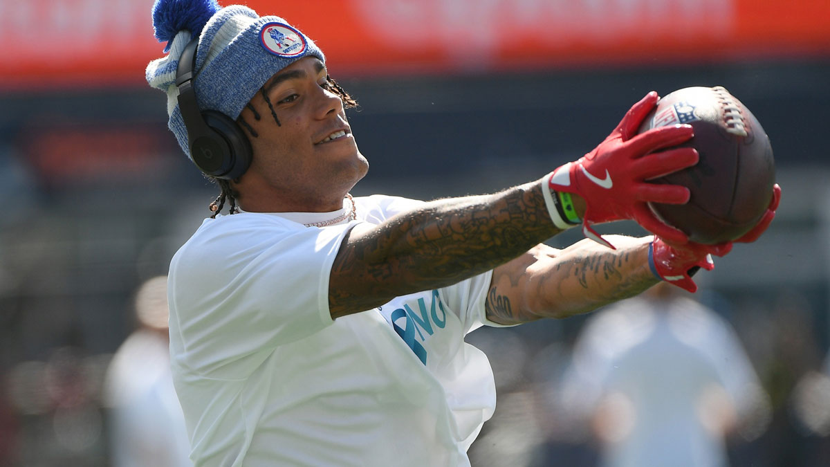 Christian Gonzalez back on Patriots’ injury report with hamstring issue