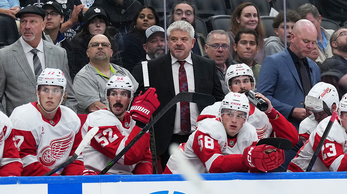 Todd McLellan’s harsh admission despite 2nd straight Red Wings win vs. Leafs