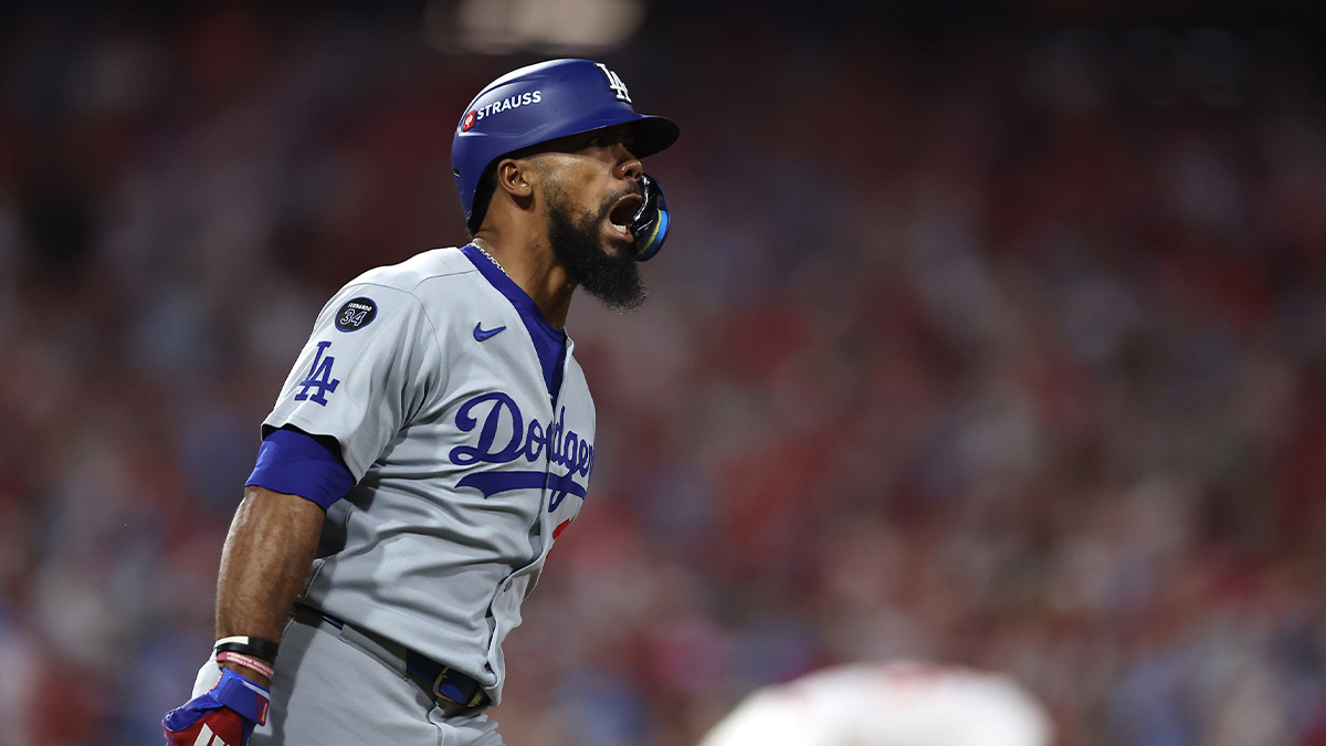 Dodgers’ Teoscar Hernandez stuns Phillies crowd with monster 3-run HR