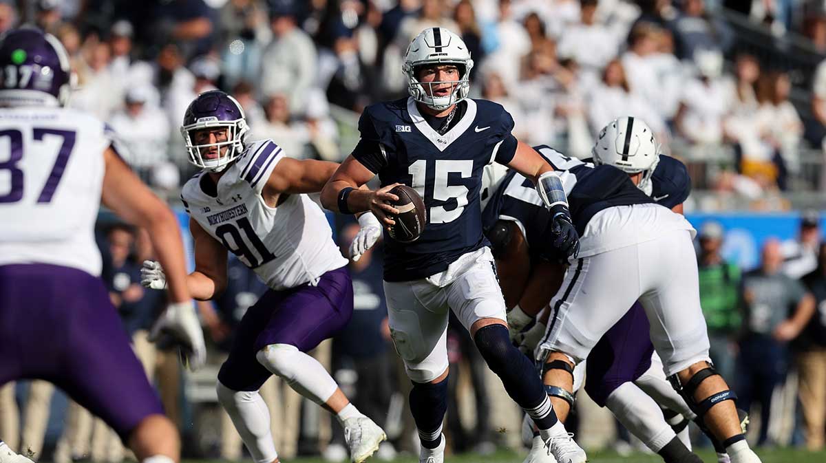 Penn State Nittany Lions quarterback Drew Allar (15) runs with the ball during the second quarter against the Northwestern Wildcats at Beaver Stadium.