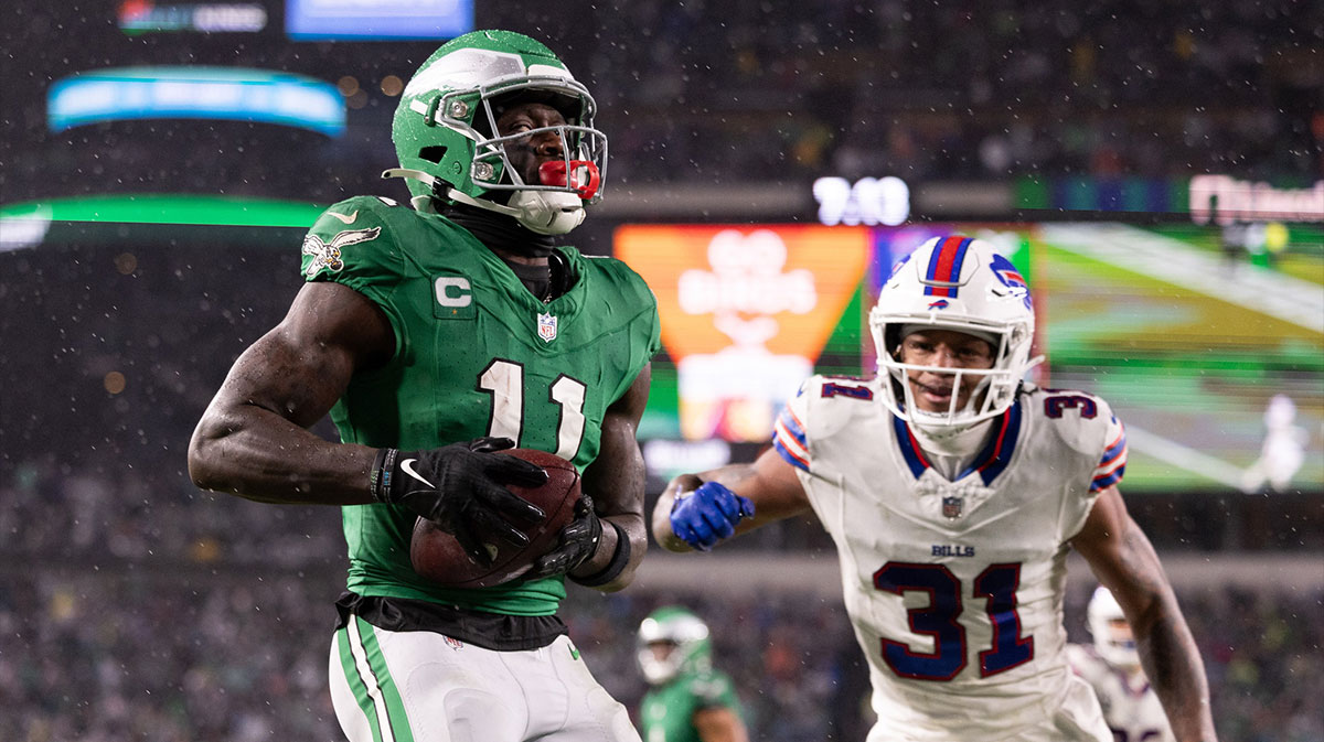 Philadelphia Eagles wide receiver A.J. Brown (11) makes a touchdown catch in front of Buffalo Bills cornerback Rasul Douglas (31) during the third quarter at Lincoln Financial Field.