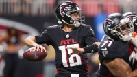 Atlanta Falcons quarterback Kirk Cousins (18) throws a pass against the Miami Dolphins in the fourth quarter at Mercedes-Benz Stadium.