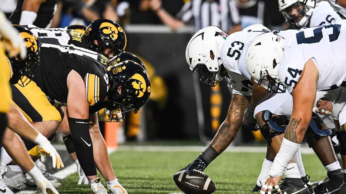 The line of scrimmage during the first quarter between the Iowa Hawkeyes and the Penn State Nittany Lions at Kinnick Stadium.