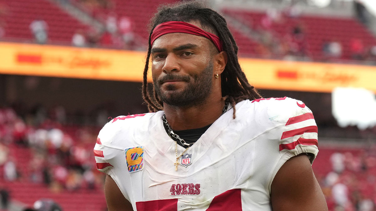 49ers news: Fred Warner carted off after suffering gruesome leg injury