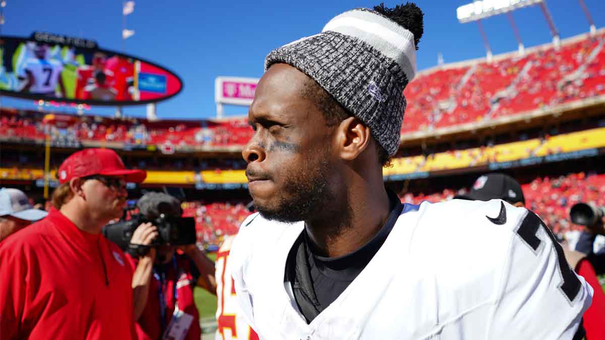 Las Vegas Raiders quarterback Geno Smith (7) looks on after the game against the Kansas City Chiefs at GEHA Field at Arrowhead Stadium.