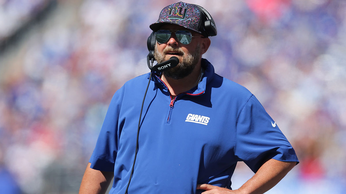 New York Giants Head Coach Brian Daboll looks on during the first quarter against the Los Angeles Chargers at MetLife Stadium.