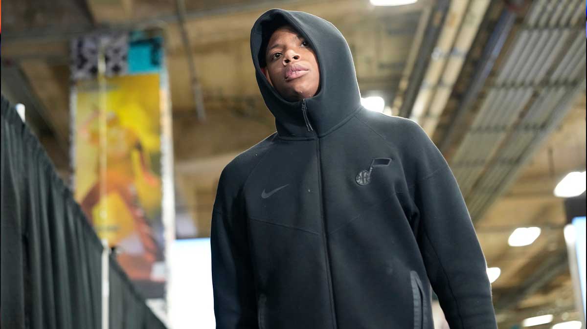 Utah Jazz guard Ace Bailey (19) enters Frost Bank Center before a game against the San Antonio Spurs.