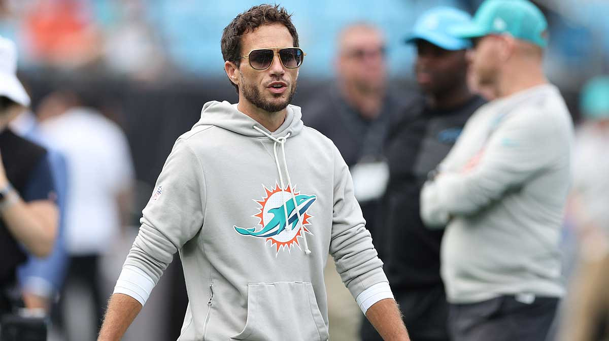 Miami Dolphins head coach Mike McDaniel seen during warm ups against the Carolina Panthers at Bank of America Stadium