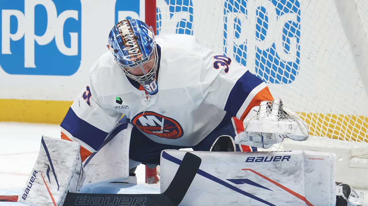 New York Islanders goaltender Ilya Sorokin (30) makes a save against the Pittsburgh Penguins during the third period at PPG Paints Arena