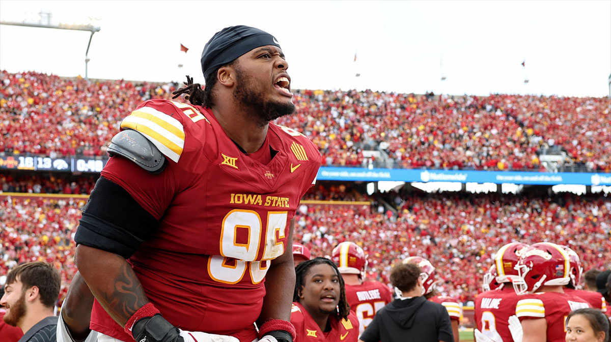 Iowa State Cyclones defensive lineman Domonique Orange (95) reacts late in the second half against the Iowa Hawkeyes at Jack Trice Stadium.