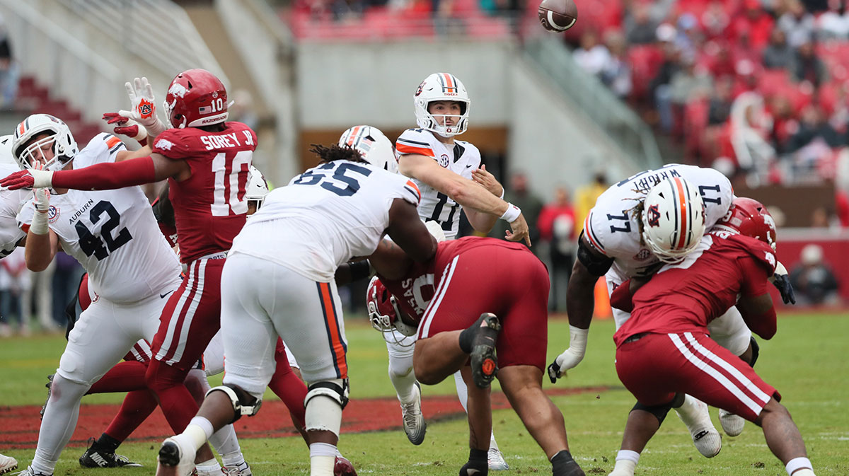 Auburn football news: Jackson Arnold benched vs. Arkansas after ugly pick 6