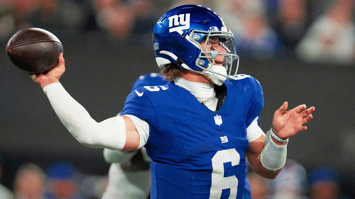 New York Giants quarterback Jaxson Dart (6) throws a pass during a Thursday Night Football game between the New York Giants and the Philadelphia Eagles at MetLife Stadium in East Rutherford on Oct. 9, 2025.