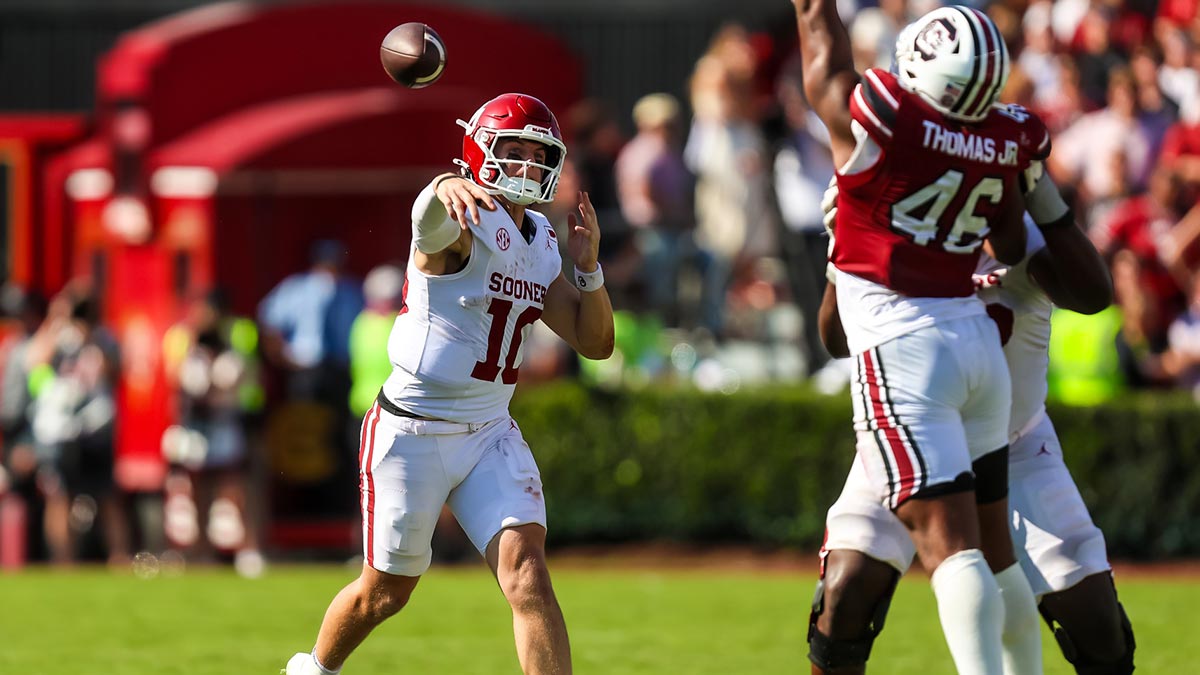 Oklahoma Sooners quarterback John Mateer (10) passes against the South Carolina Gamecocks in the second half at Williams-Brice Stadium.