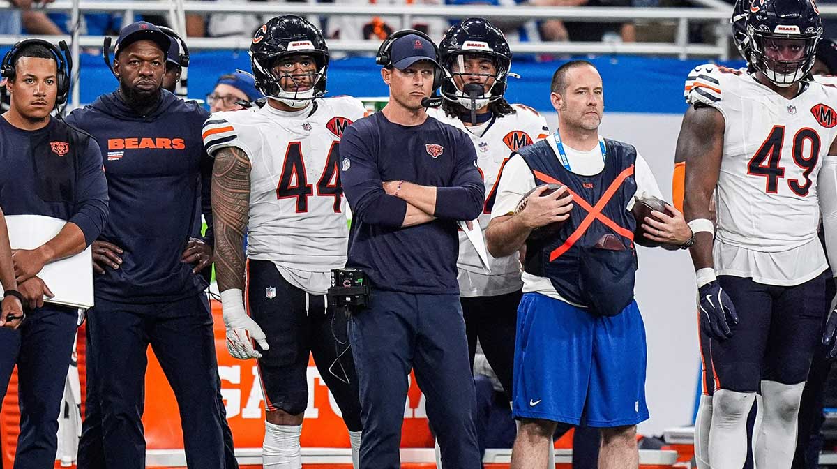 Chicago Bears head coach Ben Johnson watches a play against Detroit Lions during the second half at Ford Field in Detroit on Sunday, Sept. 14, 2025.