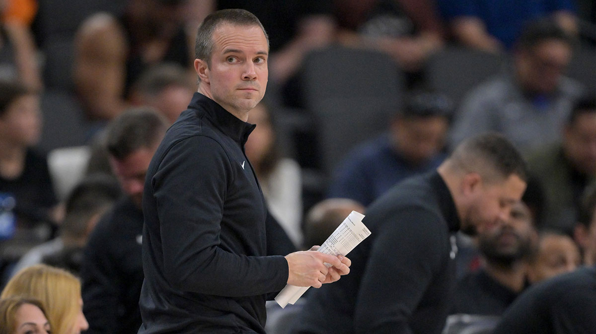 Phoenix Suns head coach Jordan Ott looks on in the first half against the Los Angeles Clippers at Intuit Dome.