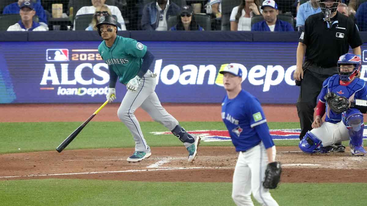 Mariners’ Jorge Polanco joins elite Seattle club with go-ahead ALCS home run