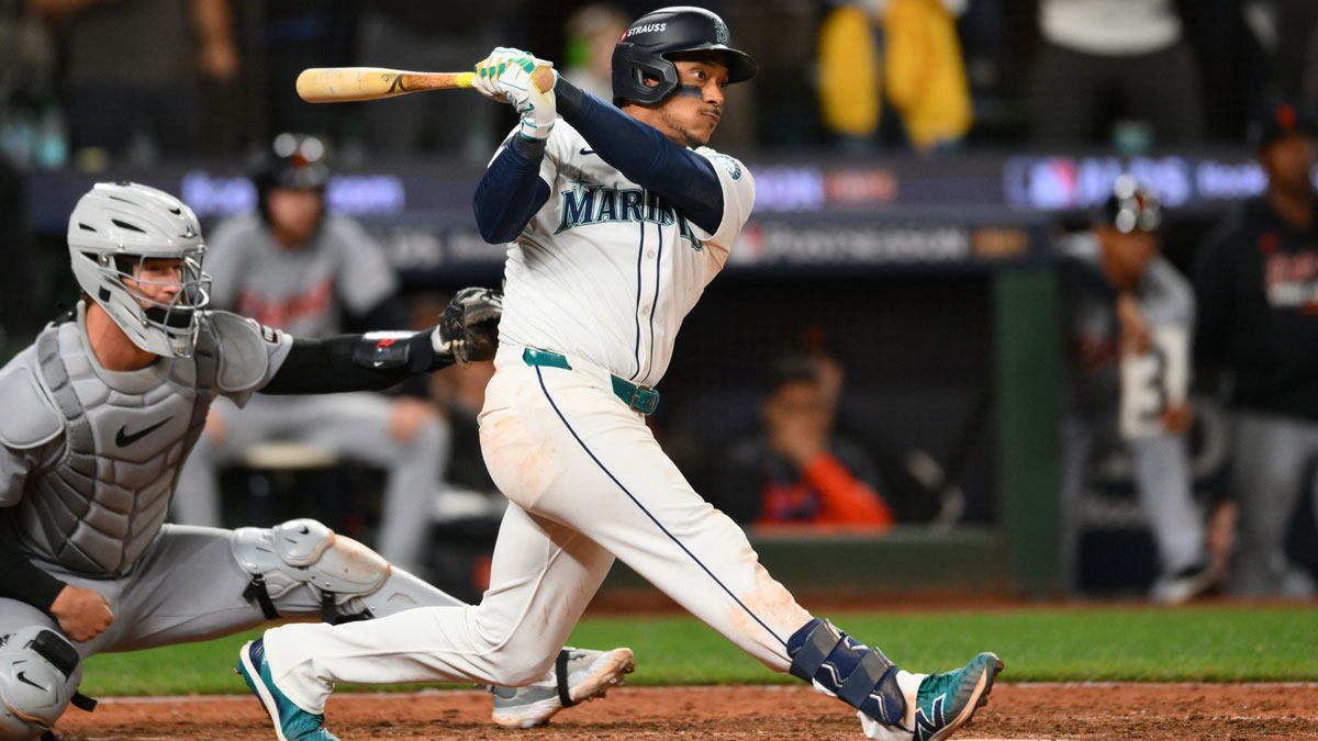 Jorge Polanco finally sends Mariners to ALCS with 15th inning walk off single