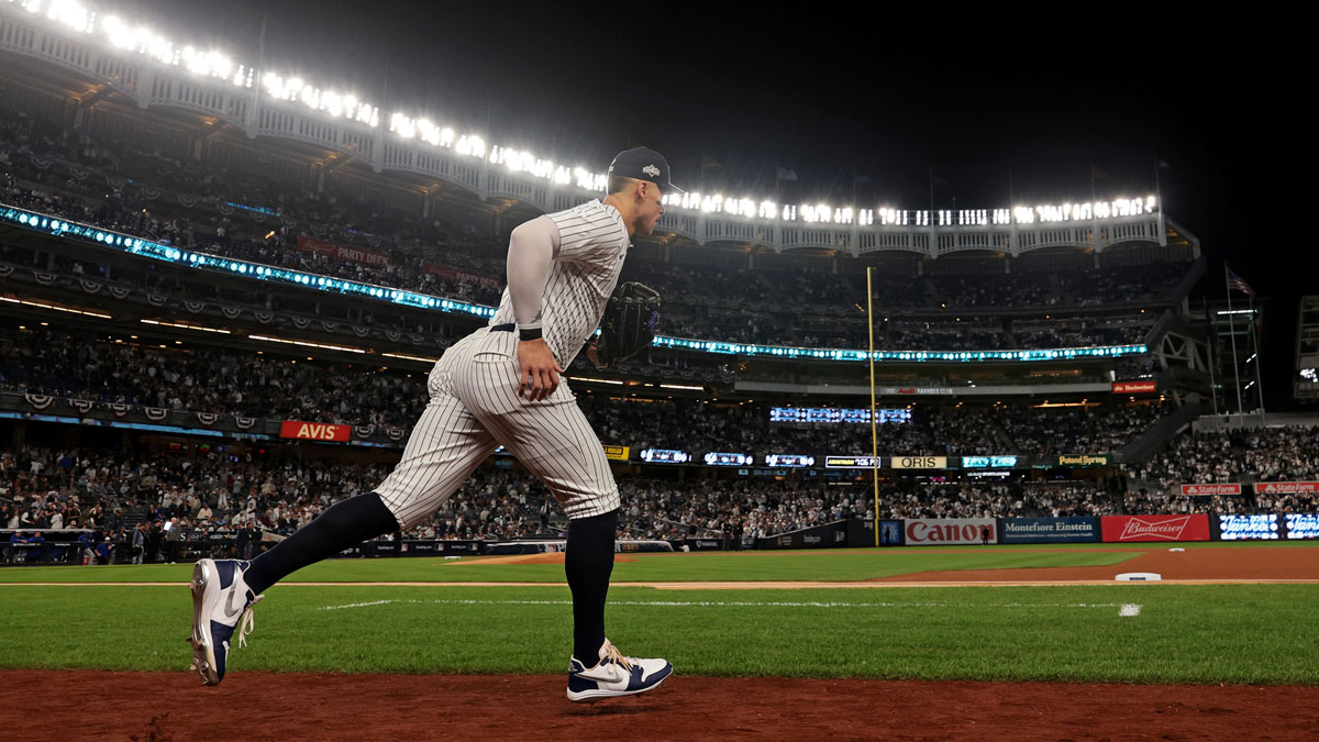 New York Yankees right fielder Aaron Judge (99) takes the field to play against the Toronto Blue Jays during game four of the ALDS round for the 2025 MLB playoffs at Yankee Stadium.