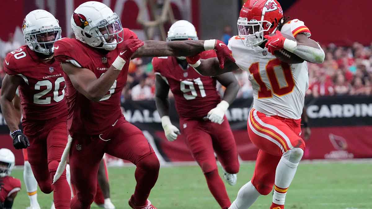 Chiefs news: Kansas City gets 2 concerning injury updates for Bills clash