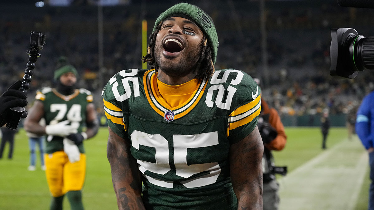 Green Bay Packers cornerback Keisean Nixon (25) celebrates before leaving the field following the game against the New Orleans Saints at Lambeau Field.