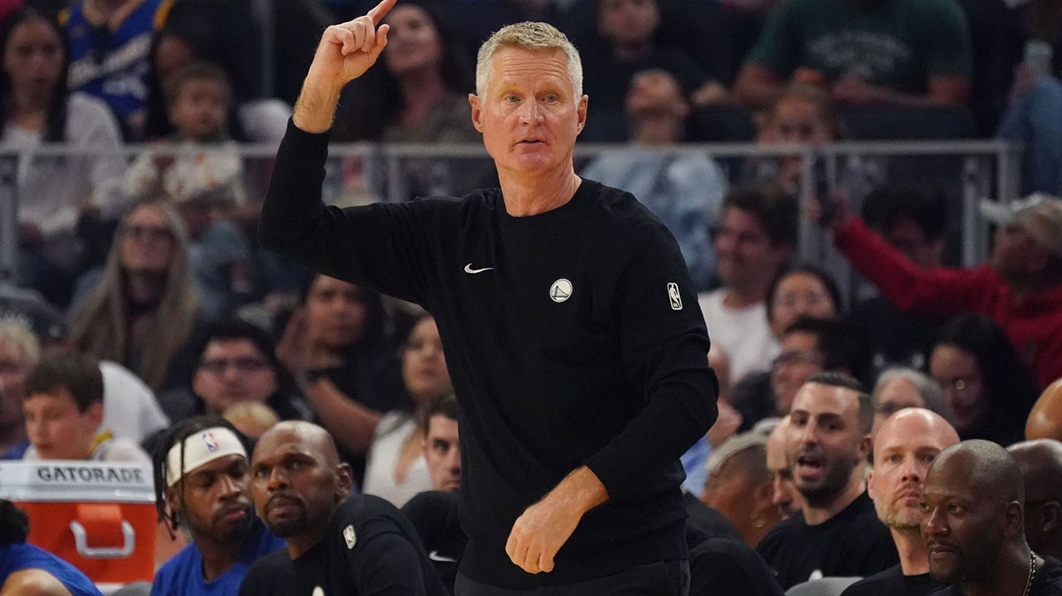 Golden State Warriors head coach Steve Kerr coaches his team against the Los Angeles Lakers in the first quarter at Chase Center.