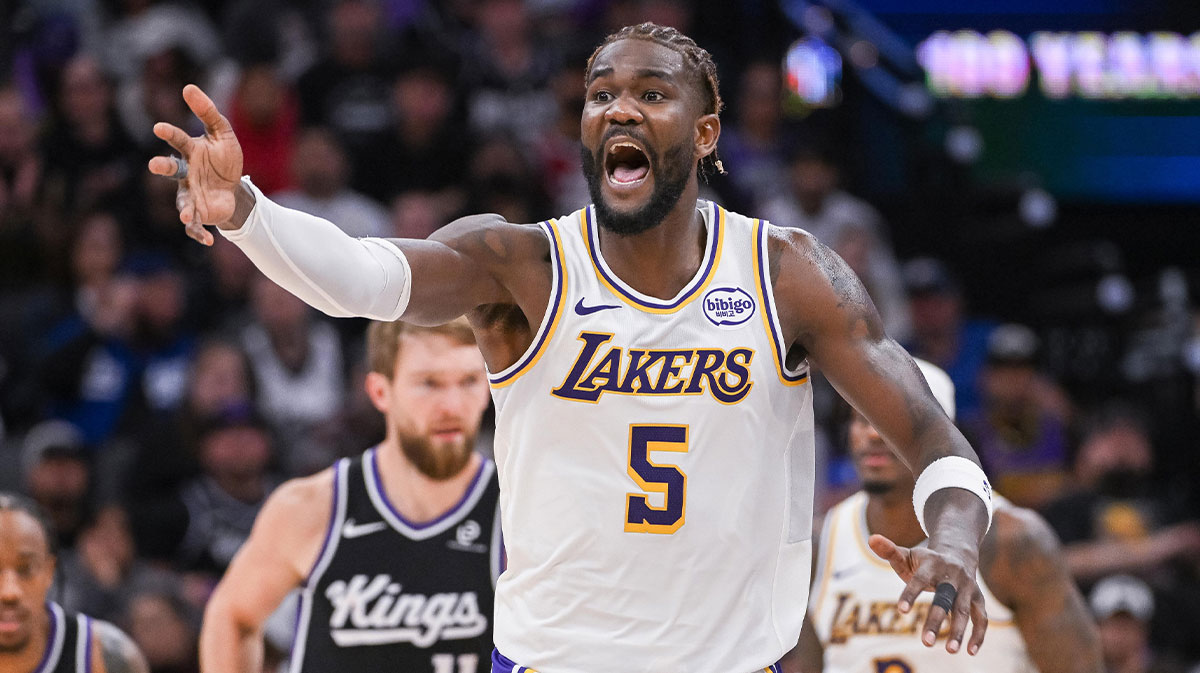 Lakers center Deandre Ayton (5) reacts to a call