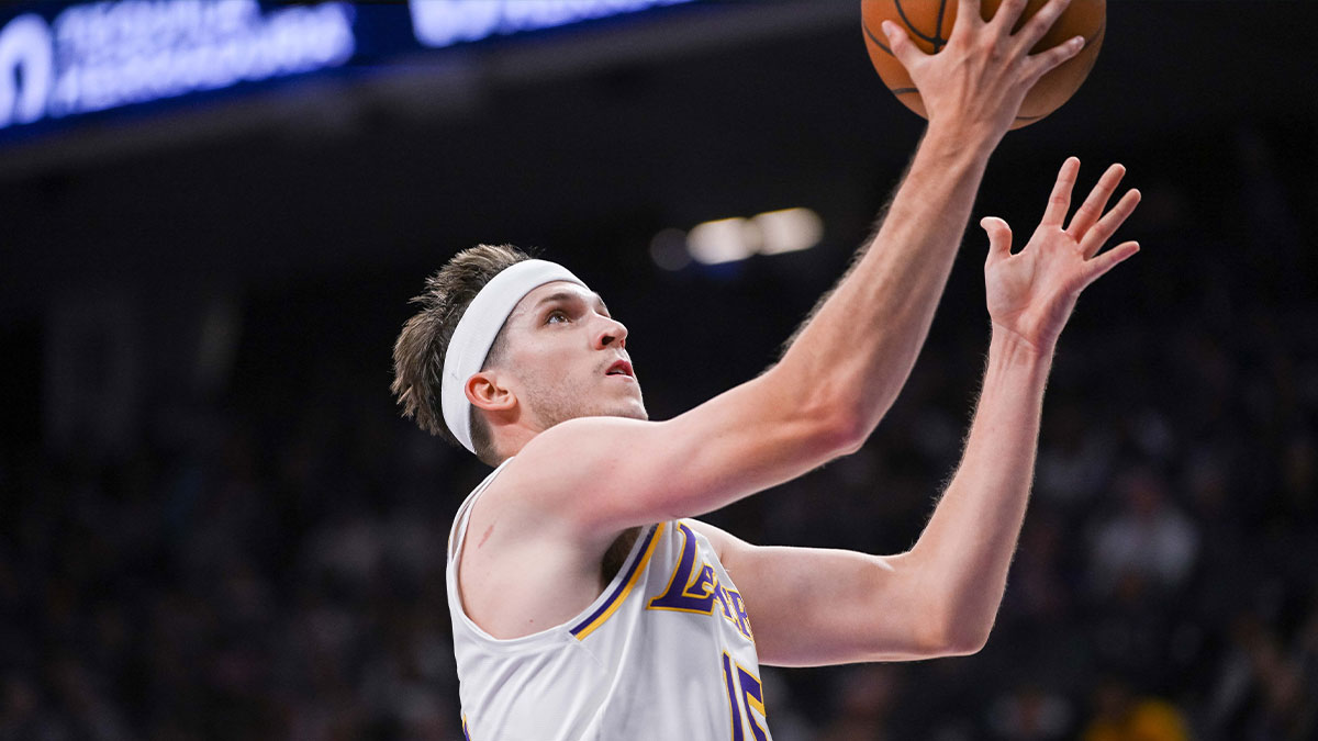 Los Angeles Lakers guard Austin Reaves (15) puts up a shot against the Sacramento Kings during the second quarter at Golden 1 Center.