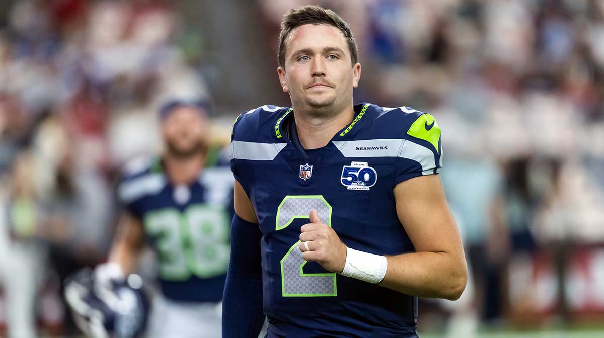 Seattle Seahawks quarterback Drew Lock (2) against the Arizona Cardinals at State Farm Stadium.