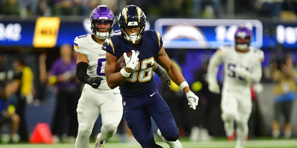 Chargers’ Oronde Gadsden II joins Mike Ditka with torrid 2-game stretch
