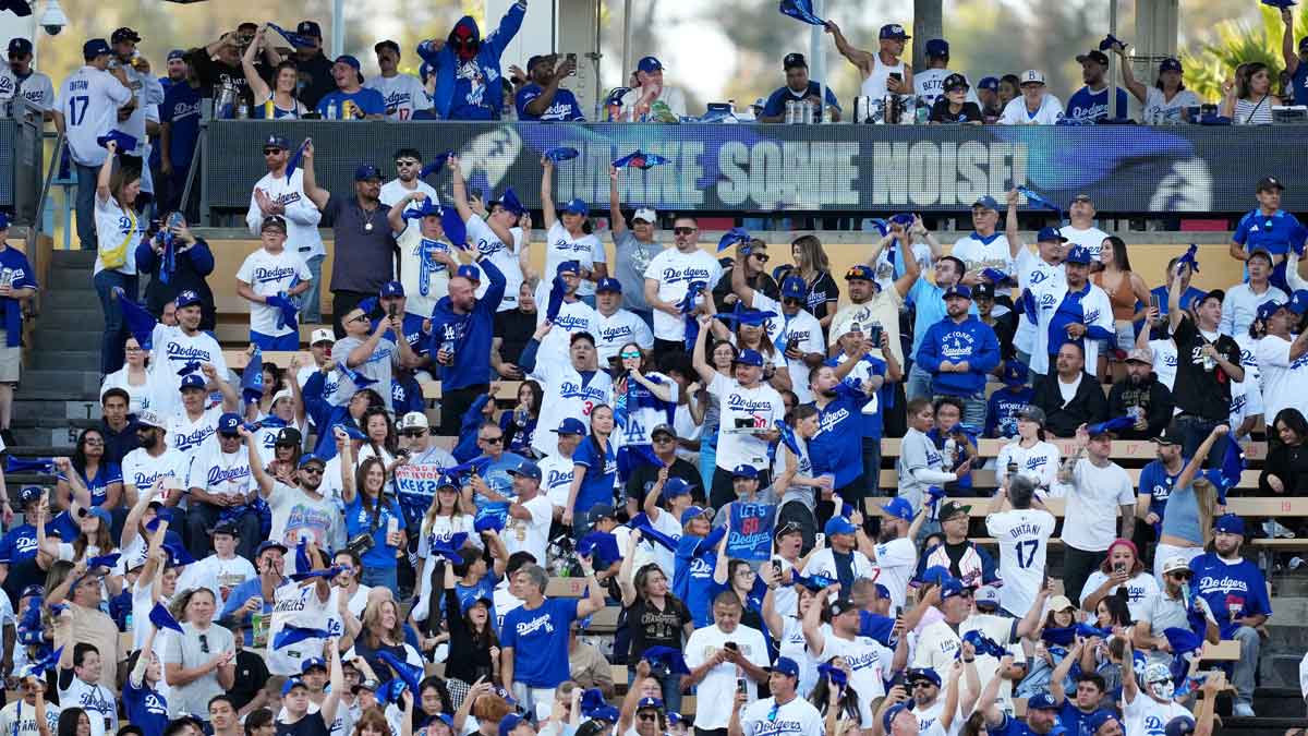 Dodgers fans react to LA’s first post after Blue Jays’ ALCS win