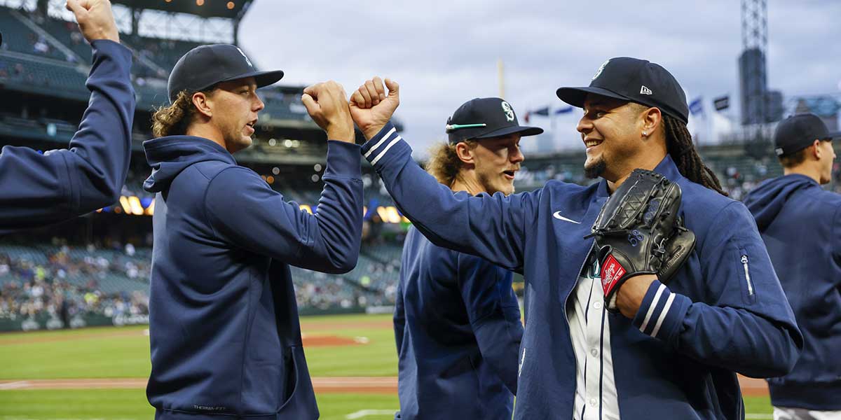 Mariners’ Luis Castillo, Logan Gilbert available vs. Tigers in ALDS Game 5