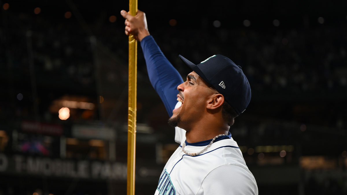 Mariners’ Julio Rodriguez makes MLB history vs. Tigers as streak continues