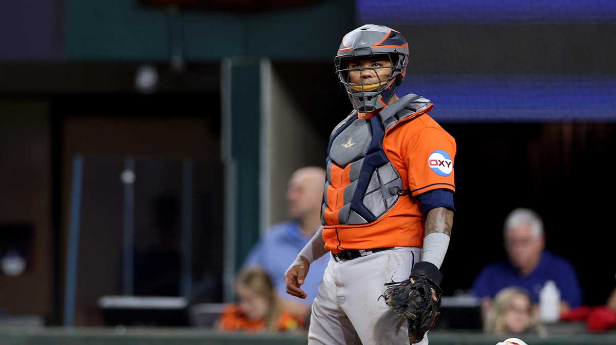 Ex-Astros, Brewers catcher makes retirement announcement
