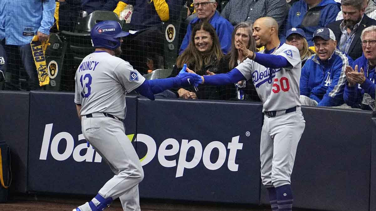 Even Sal Frelick can’t rob Dodgers slugger Max Muncy’s NLCS home run