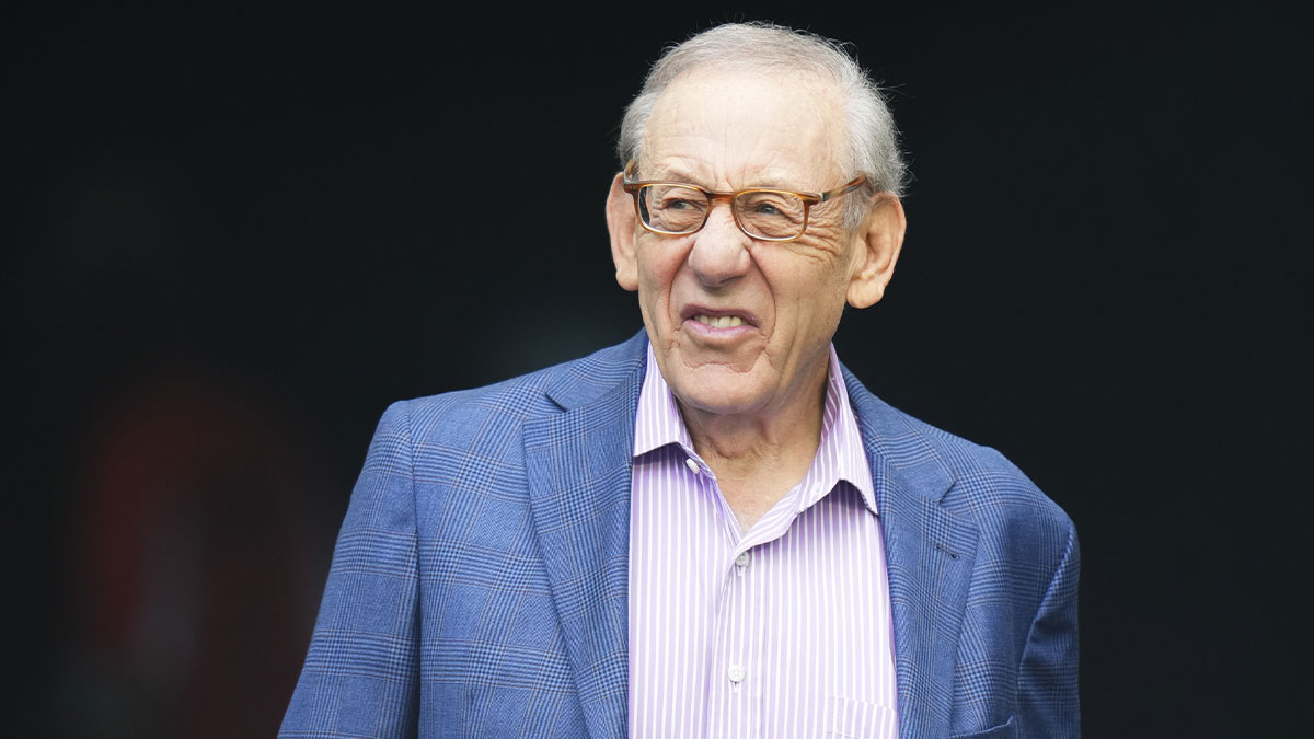 Dolphins owner Stephen Ross seen looking angry after rock-bottom performance vs. Browns