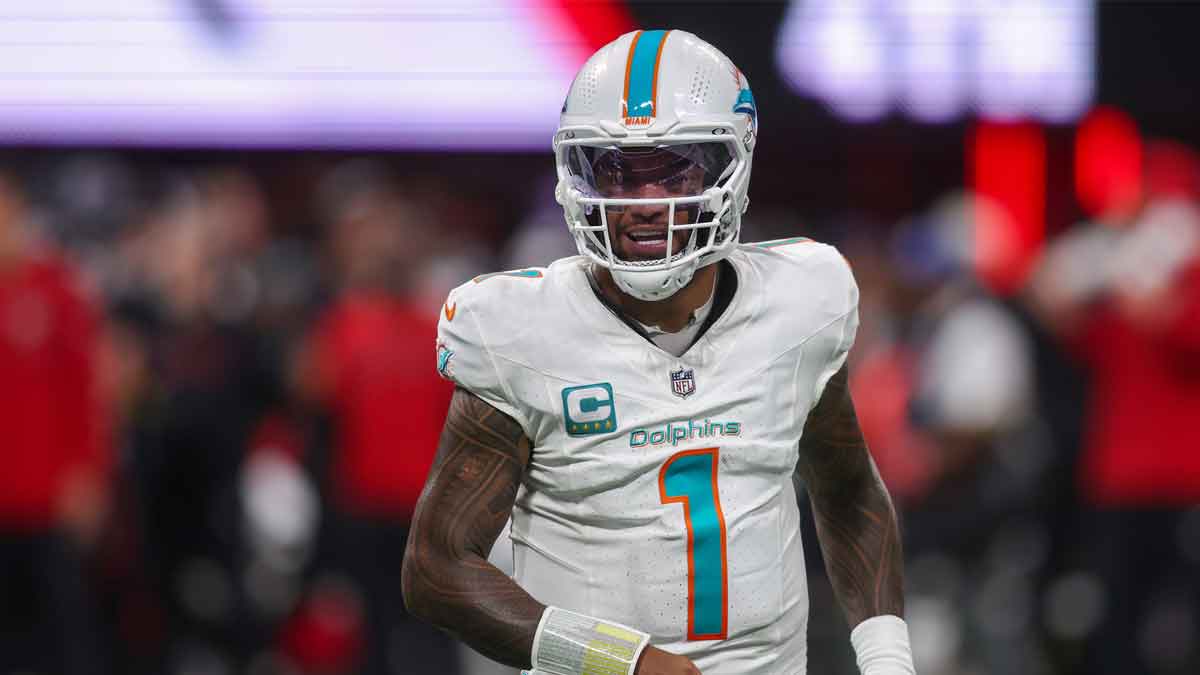 Miami Dolphins quarterback Tua Tagovailoa (1) in action against the Atlanta Falcons