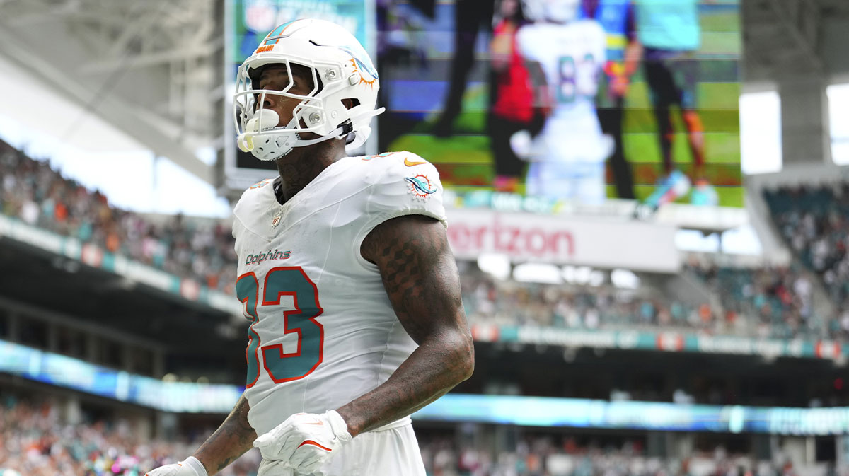 Miami Dolphins tight end Darren Waller (83) celebrates after scoring a touchdown