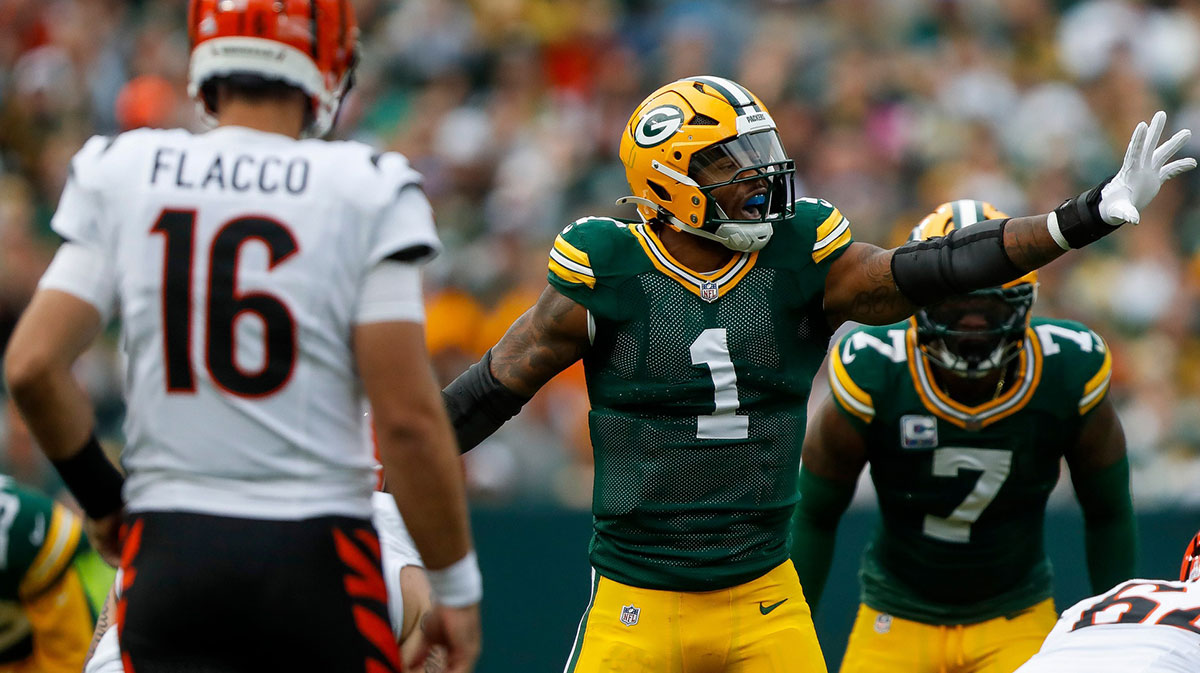 Green Bay Packers defensive end Micah Parsons (1) signals to teammates before the snap against the Cincinnati Bengals at Lambeau Field in Green Bay, Wis. The Packers won the game, 27-18.